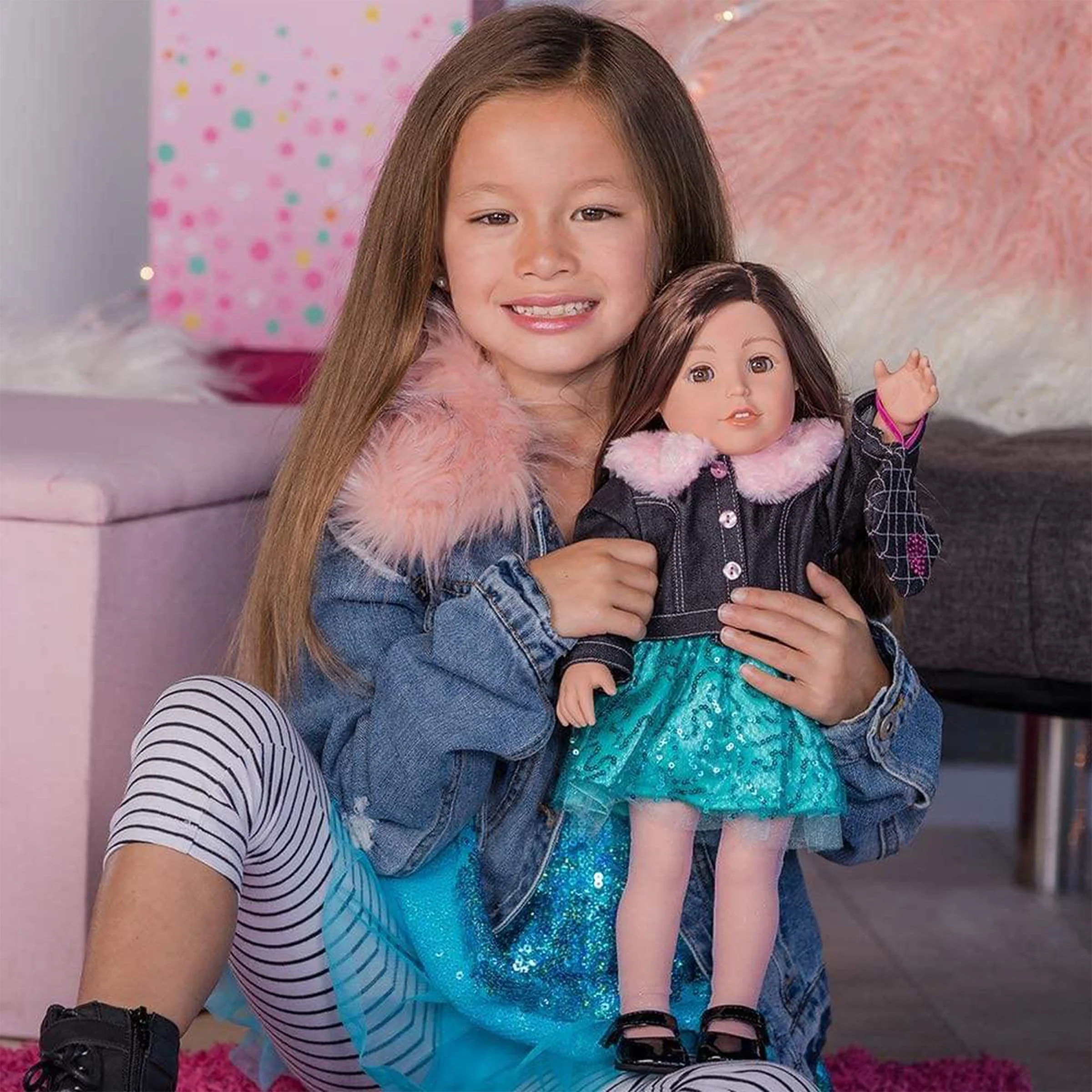 Amazing Girls 18 inch Doll Emma Sparkles (Amazon Exclusive) - Image 2