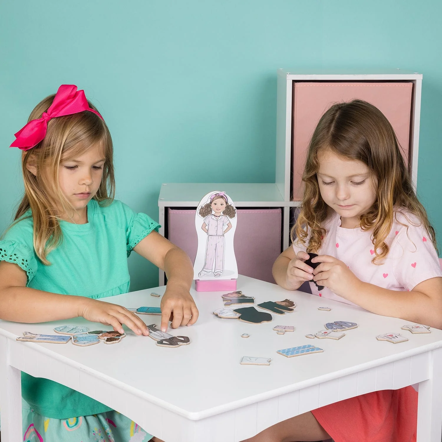 Amazing Girls Magnetic Playset - Image 6