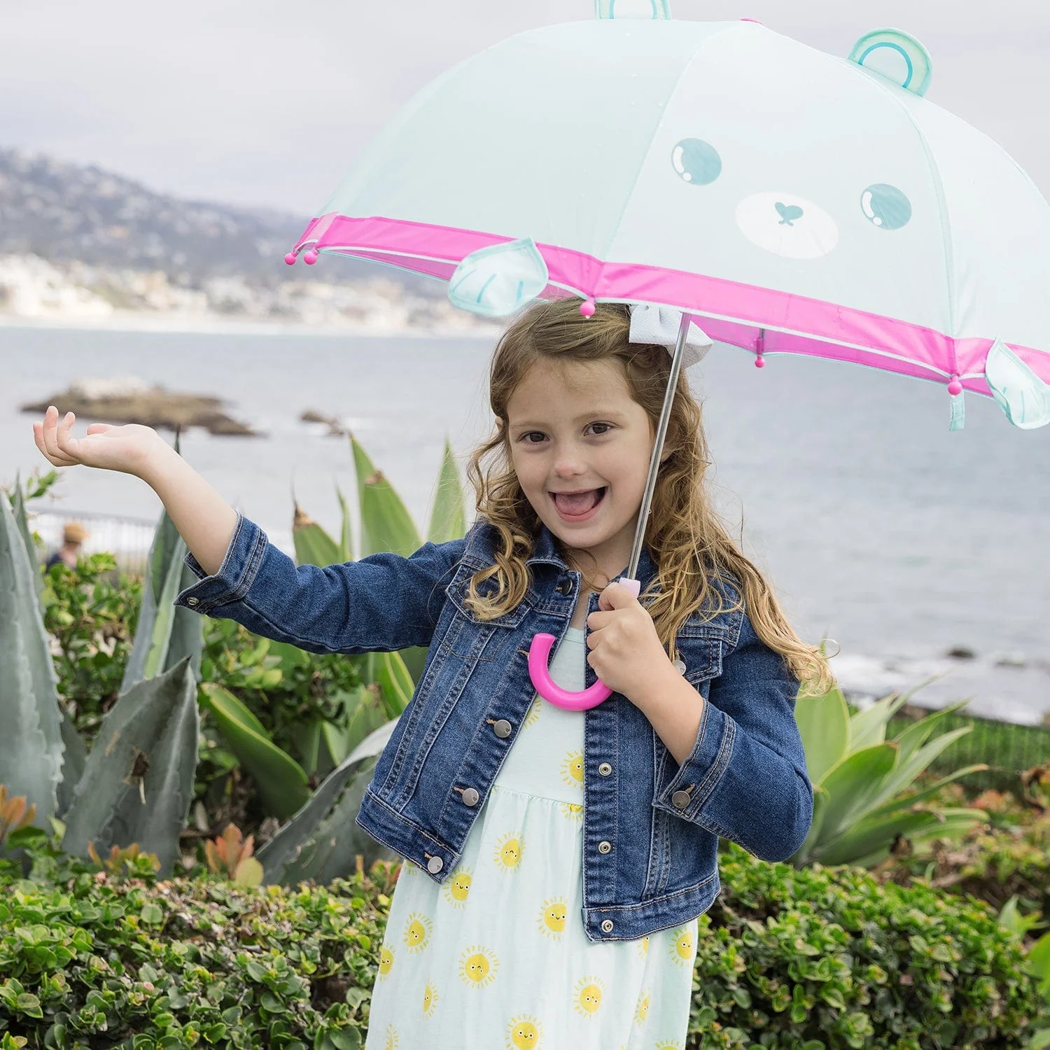 Adora Be Bright Kids’ Umbrella - Magic Reveal Bear - Image 4