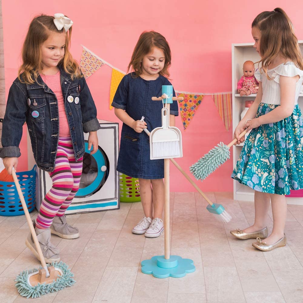 Pretend Play Musical Cleaning Set - Image 6
