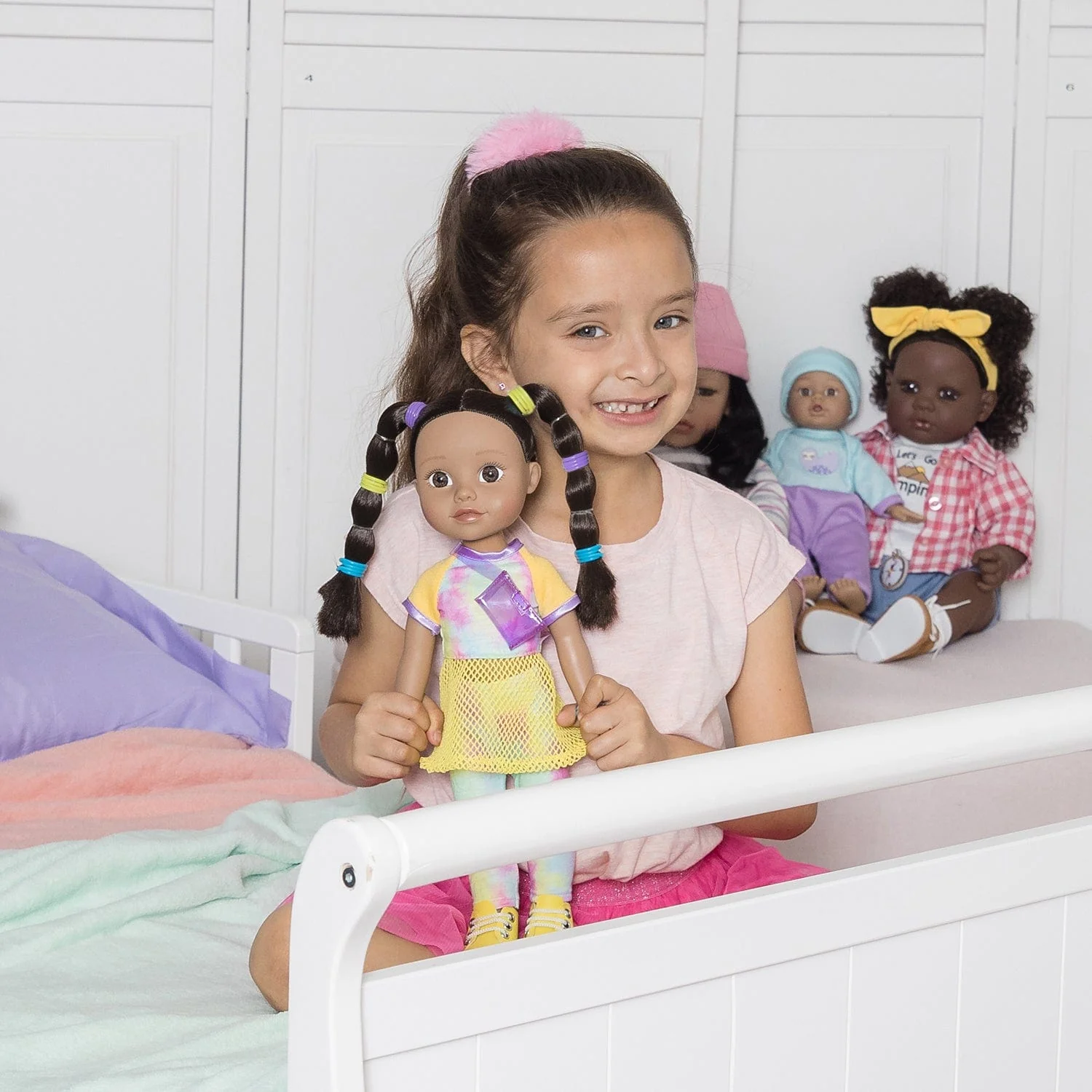 Adora Glow Girls Doll Set with Glow-in-the-Dark Clothes & Accessories - Harmony - Image 3