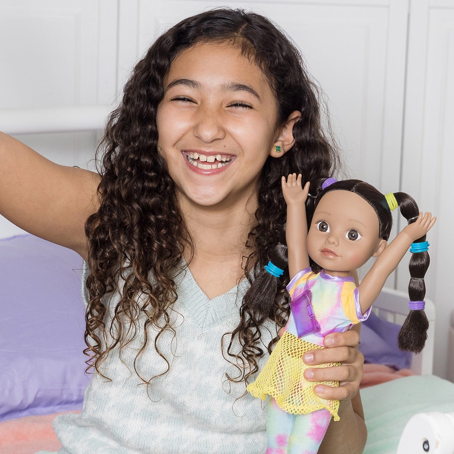 Adora Glow Girls Doll Set with Glow-in-the-Dark Clothes & Accessories - Harmony - Image 9