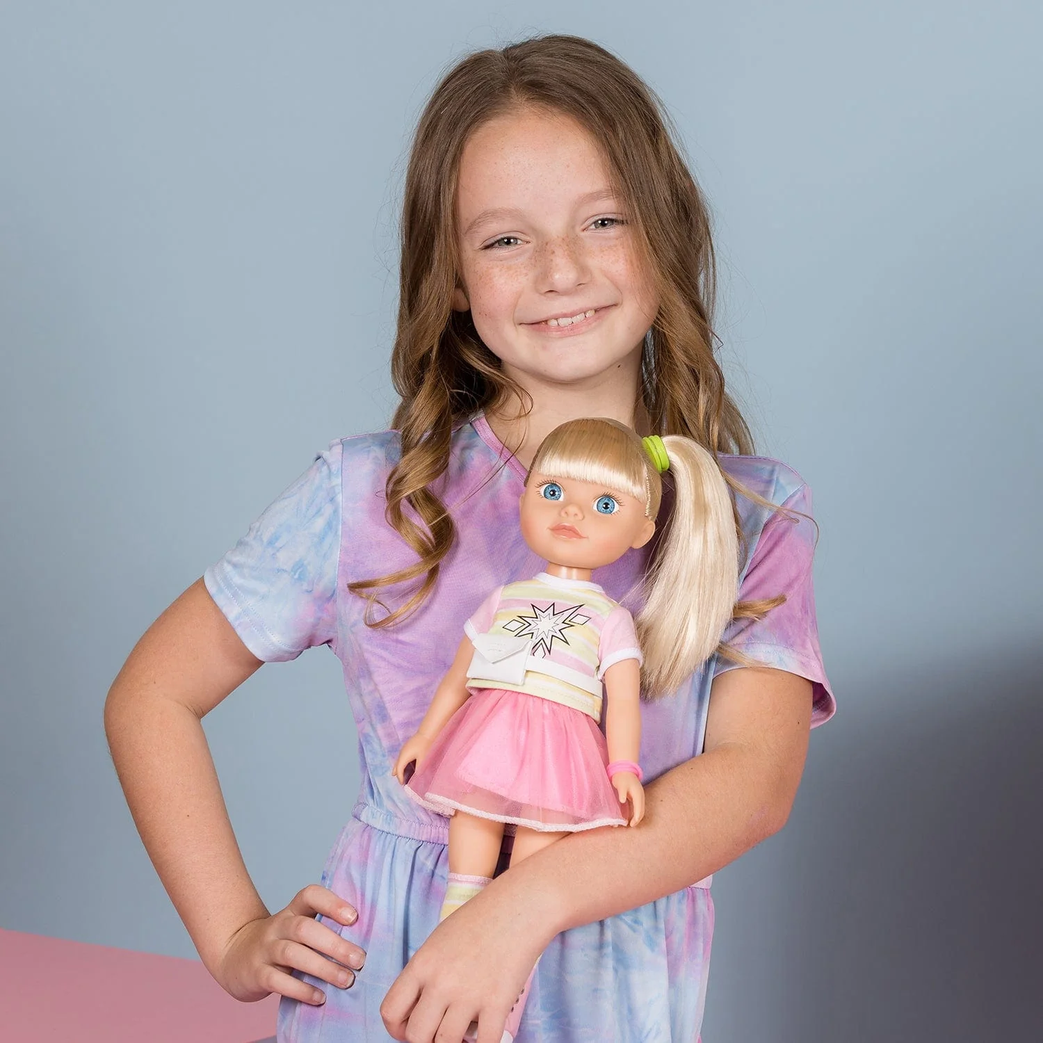 Adora Glow Girls Doll Set with Glow-in-the-Dark Clothes & Accessories - Riley - Image 9