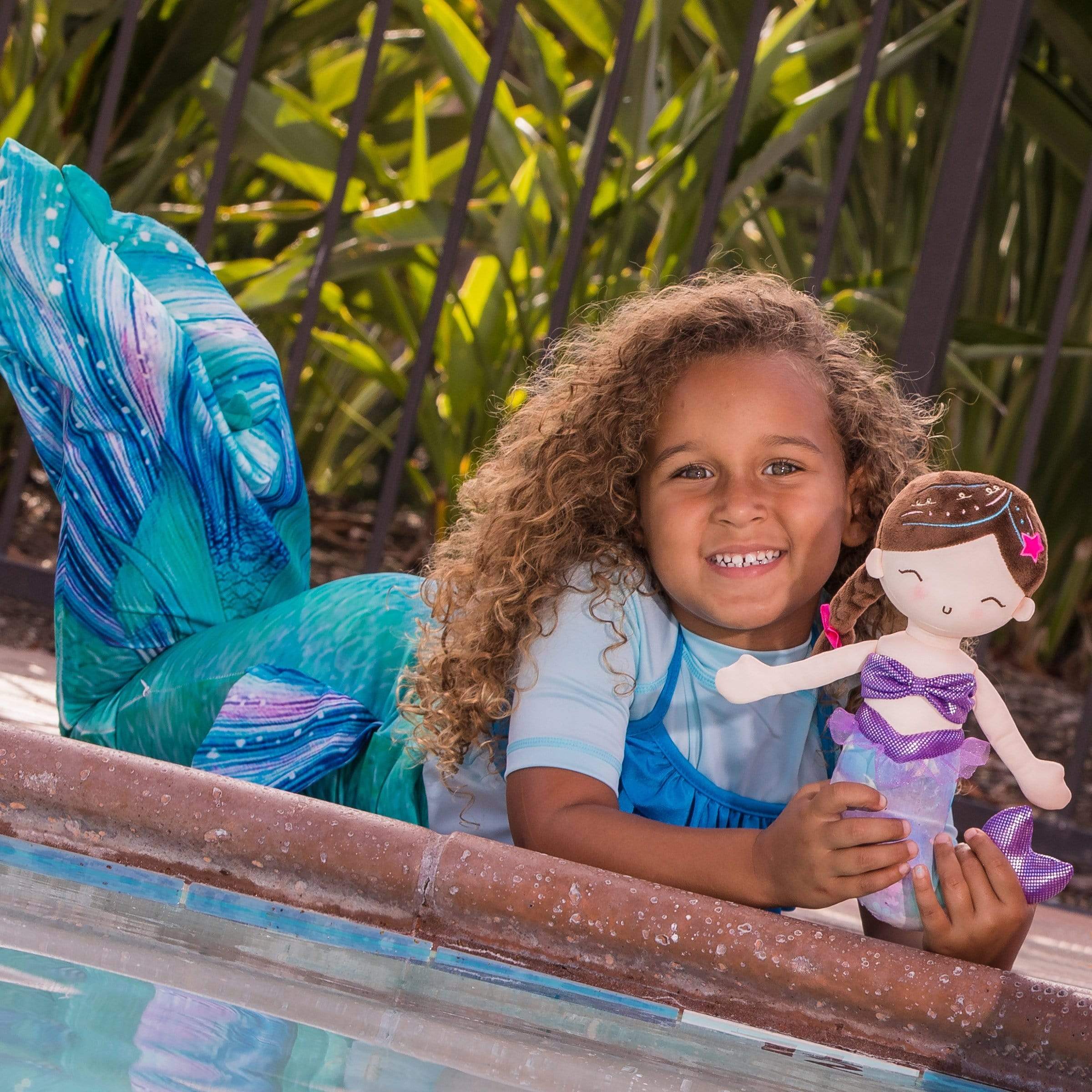 Adora Mermaid Magic Doll Plush with Color-Changing Tail - Coral - Image 6