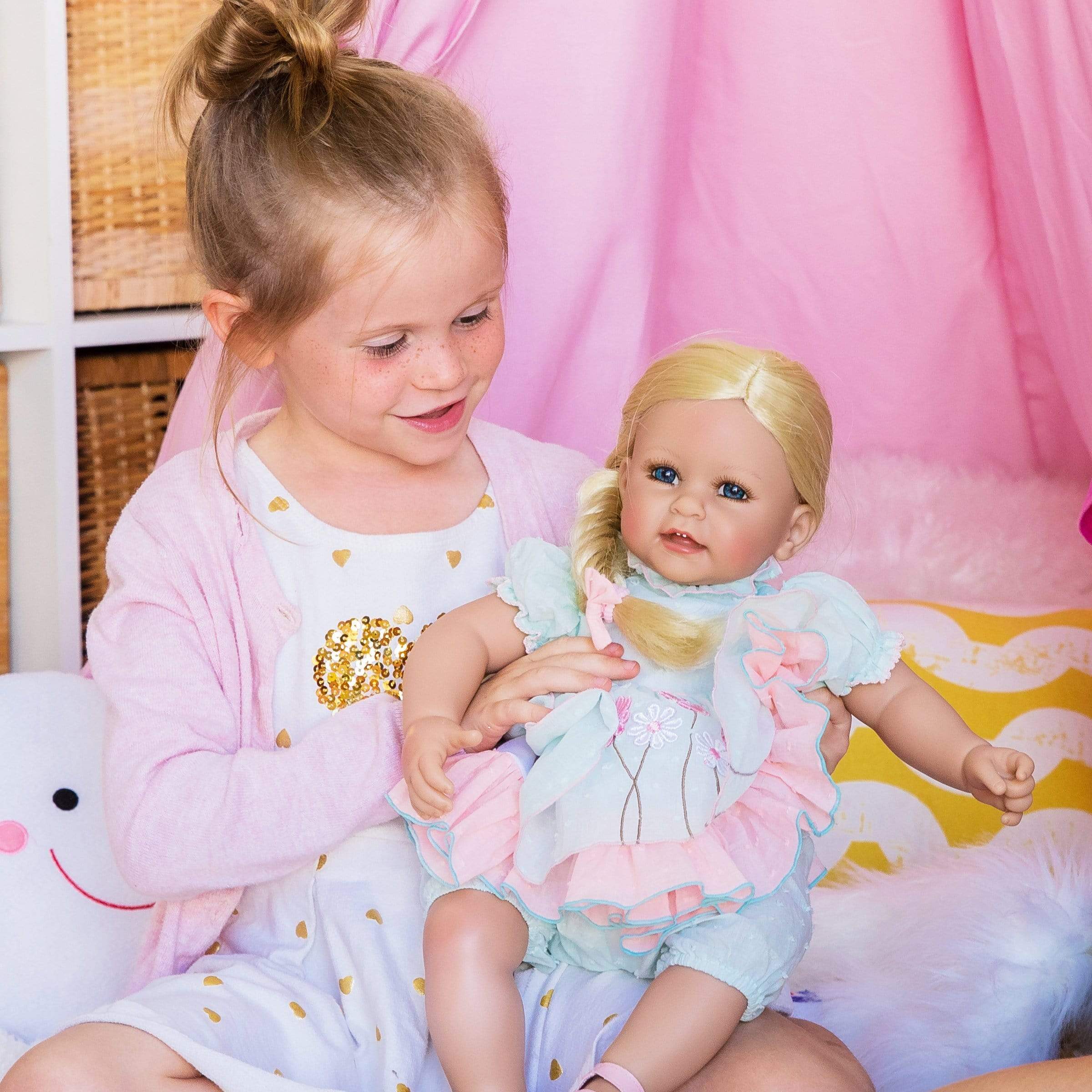 Adora ToddlerTime Doll Tea Party - Image 2