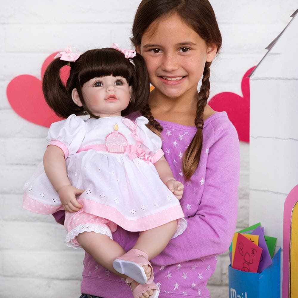 Adora Toddlertime Let’s Celebrate Baby Doll, Doll Clothes & Accessories Set - Image 7